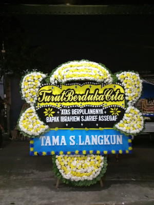 Papan Bunga Duka di Utama